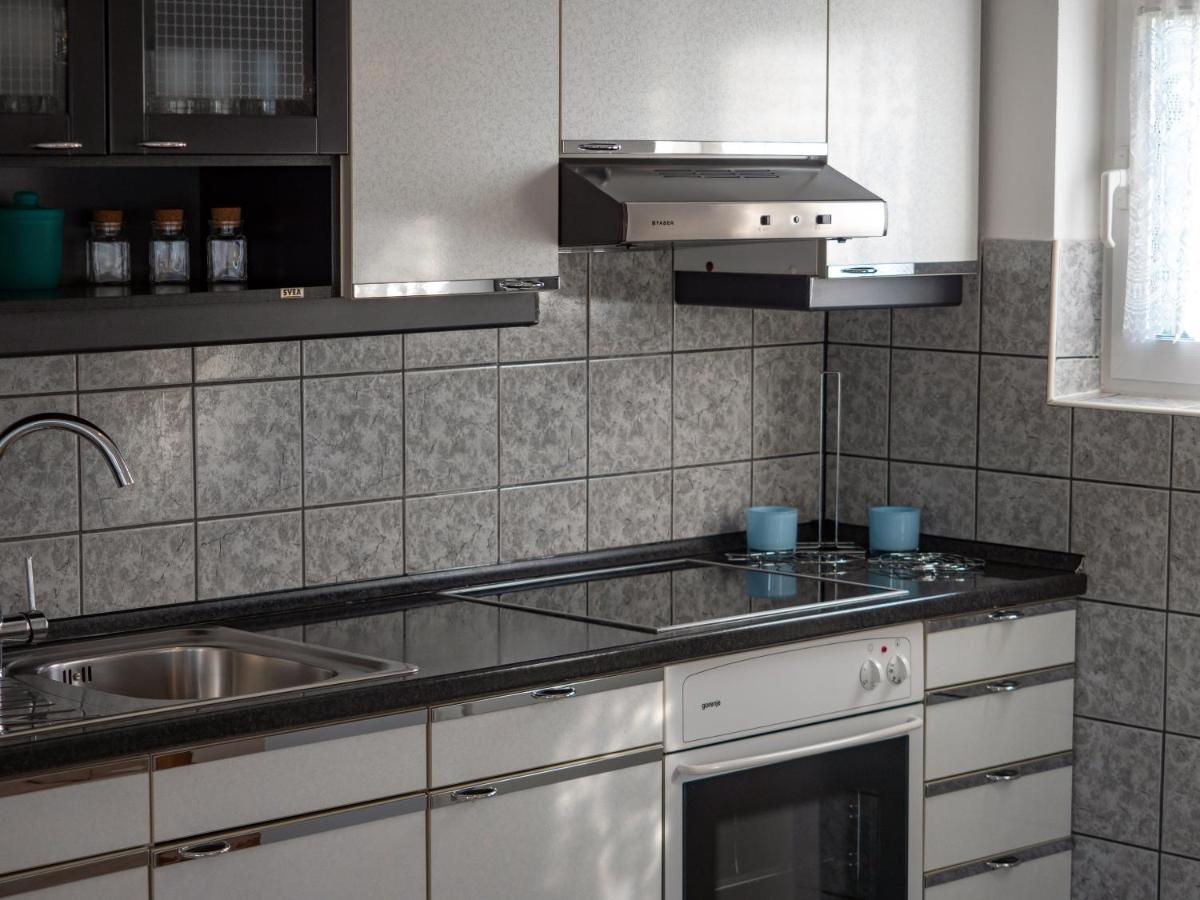 Apartments Rezek Супетарська Драґа Екстер'єр фото