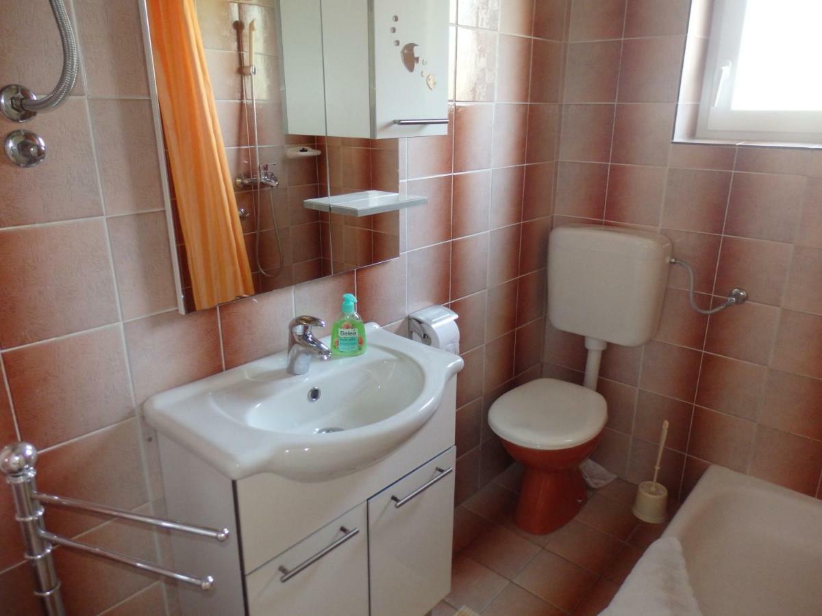 Apartments Rezek Супетарська Драґа Екстер'єр фото