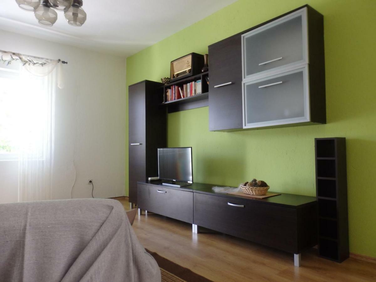 Apartments Rezek Супетарська Драґа Екстер'єр фото